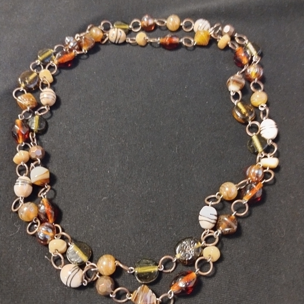 Vintage polished stone and glass bead necklace